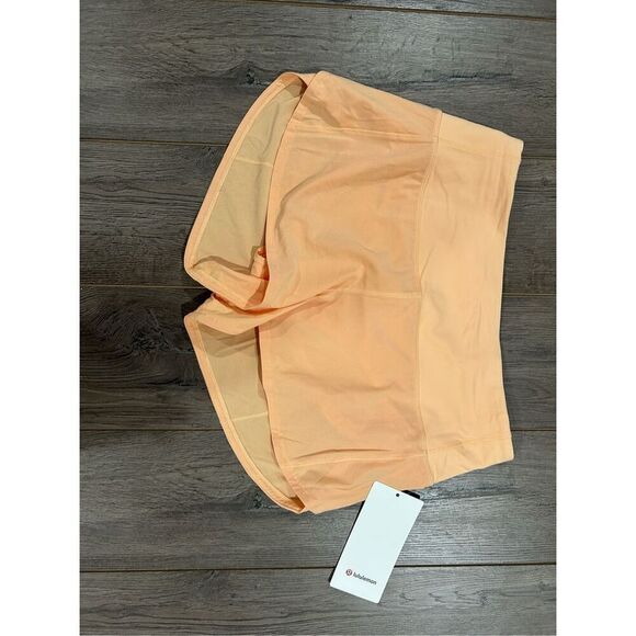 Lululemon speed up Short  2.5" sz 8 - Picture 3 of 5